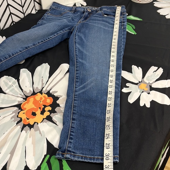 AEO Hi-Rise Jegging Crop Super Stretch Distressed Design Denim Jeans, Size 4 - Picture 12 of 16